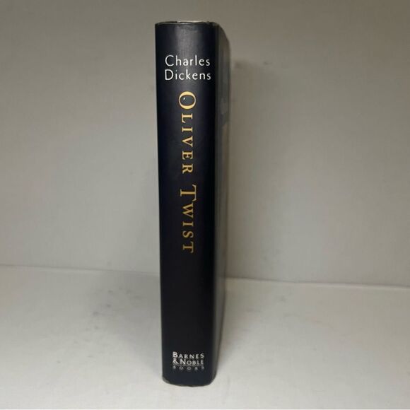 Oliver Twist Victorian Novel Hardcover Historical Fiction British Empire Classic - Picture 4 of 6